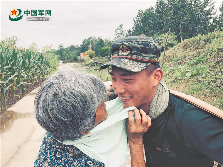少一人作战局势瞬间逆转</p>  